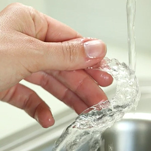 CleaningYourOralApplianceExtendsitsLifeandEnsuresGoodHealth