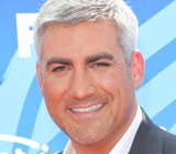 HowTaylorHicksKeepsHisSmileBright