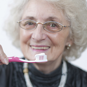 OralHealthCanProveChallenginginYourSeniorYears